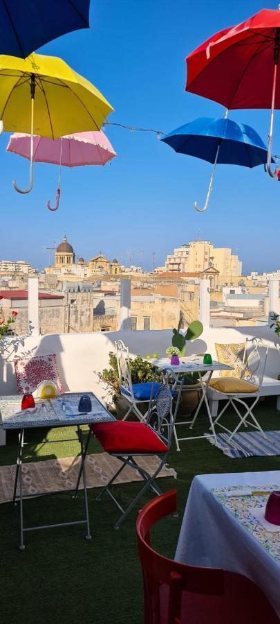 마르살라 Due Passi Dal Centro B&B 외부 사진