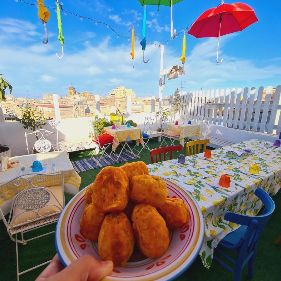 마르살라 Due Passi Dal Centro B&B 외부 사진