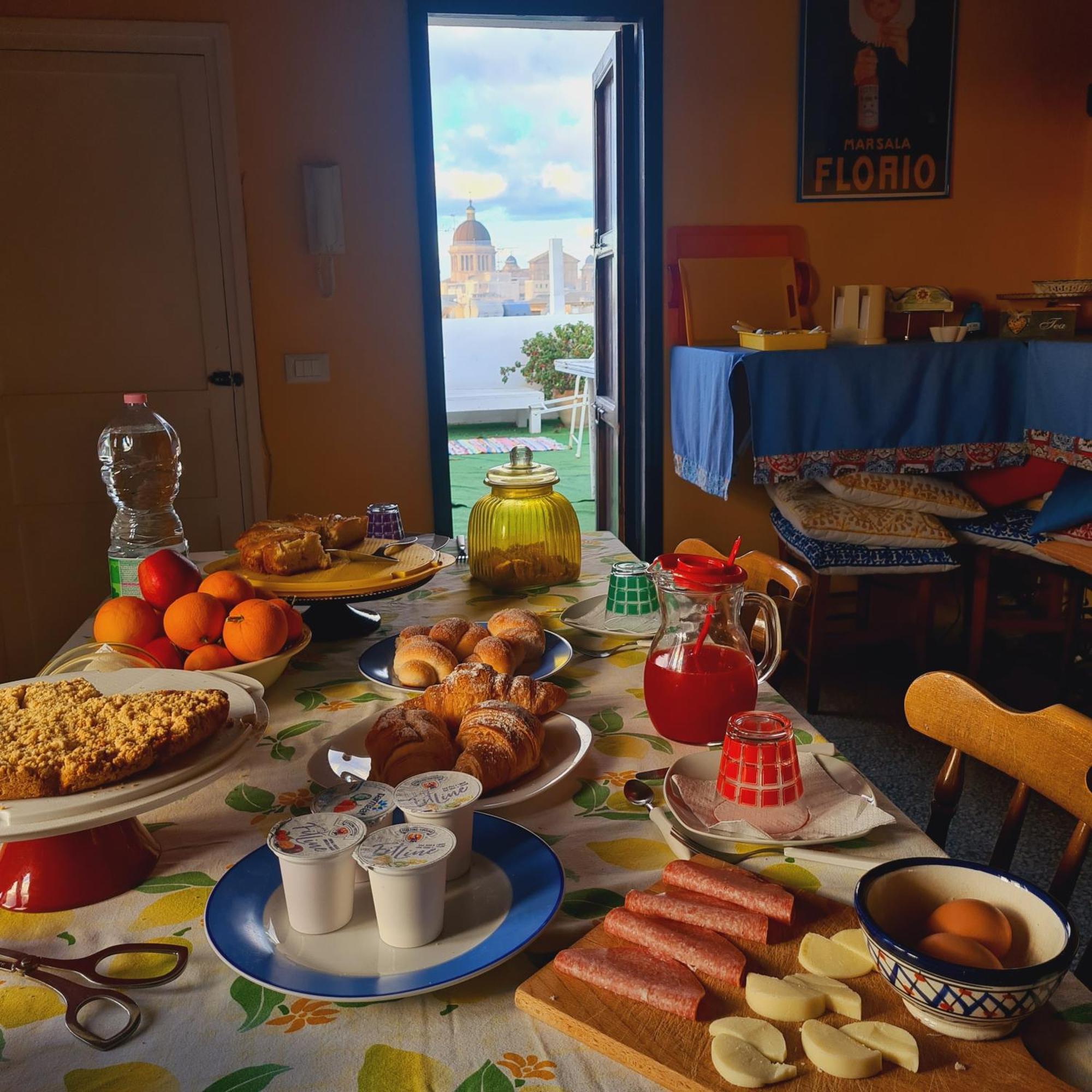 마르살라 Due Passi Dal Centro B&B 외부 사진