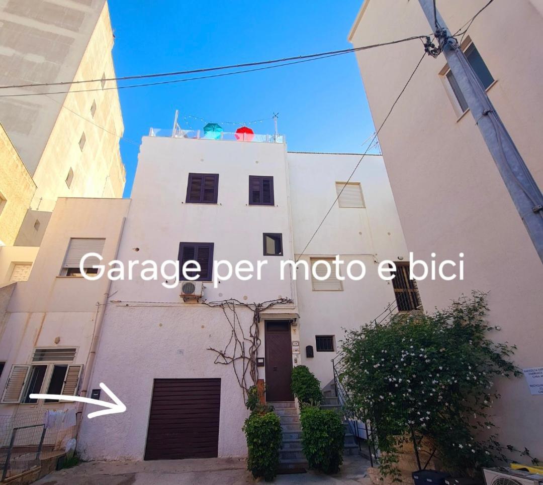마르살라 Due Passi Dal Centro B&B 외부 사진